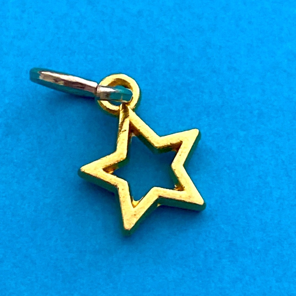 5/$10❤️❤️❤️NEW BRASS STAR CHARM PENDANT
